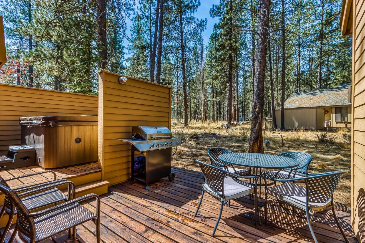 2 Conifer Villa Сънривър Екстериор снимка