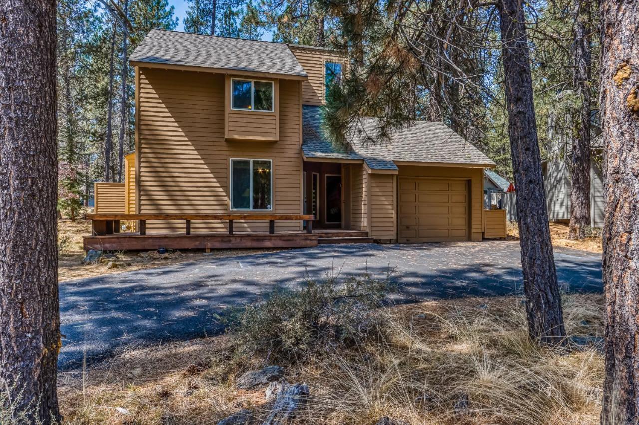 2 Conifer Villa Сънривър Екстериор снимка
